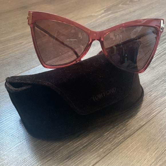 Tom ford Tallulah Pink butterfly - Picture 2 of 6